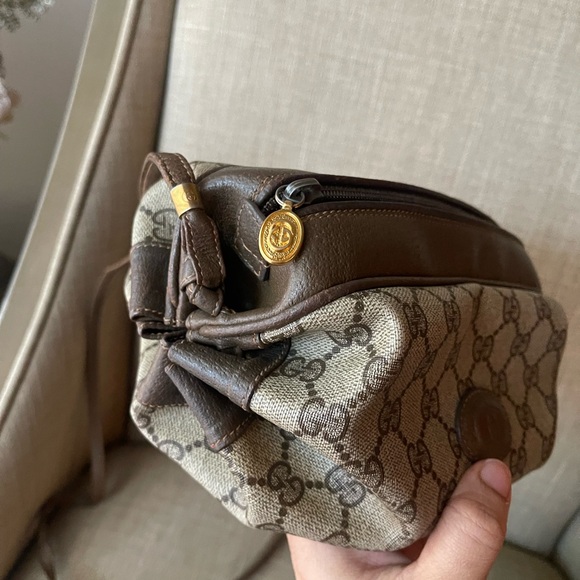 Authentic Gucci vintage GG canvas crossbody bag 001.115.5770 (F1001) - Picture 2 of 14